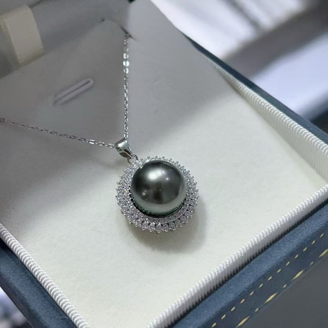 Black Tahitian Pearl Sunflower Pendant