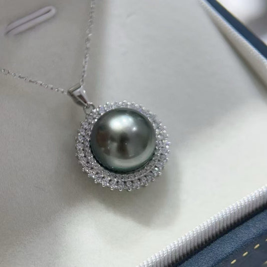 Black Tahitian Pearl Sunflower Pendant