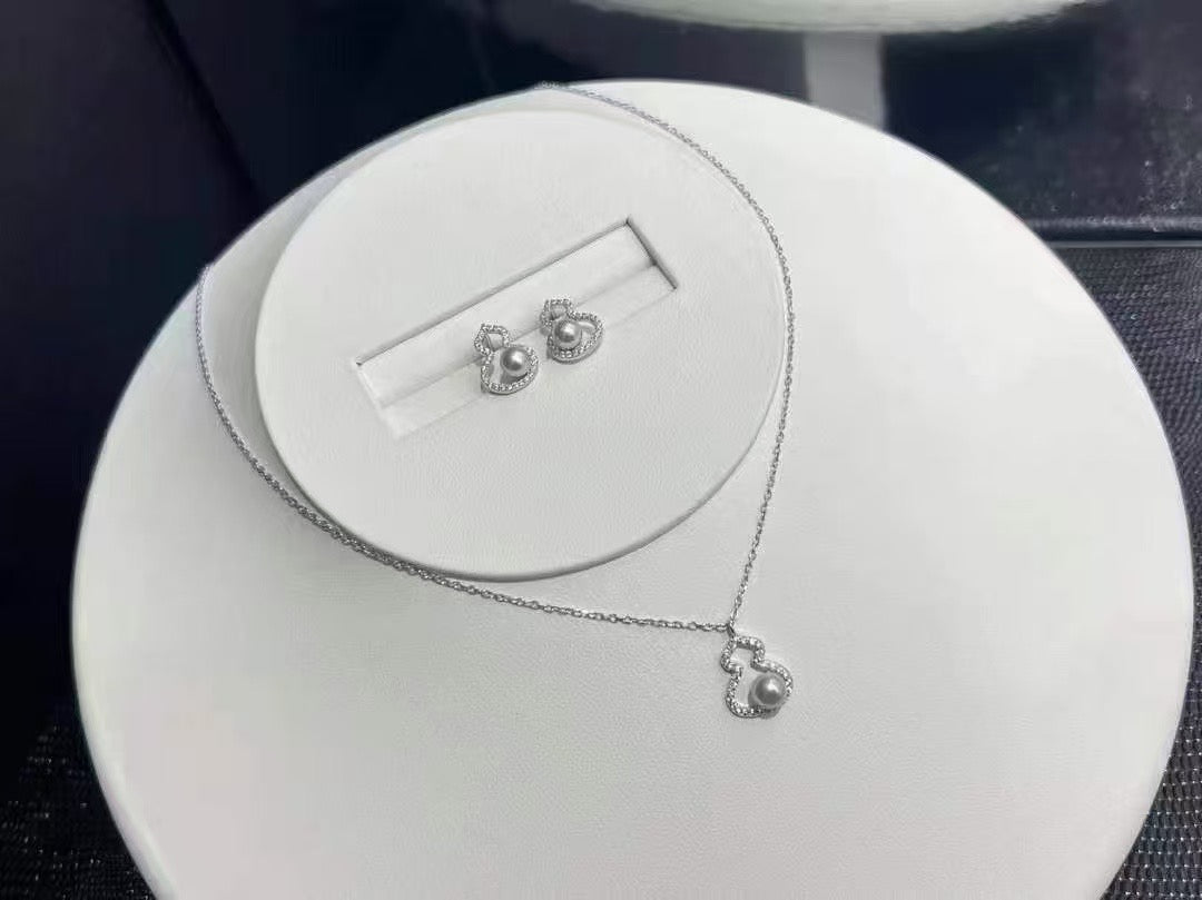 Akoya Pearl Necklace and Earrings with Wulu Design