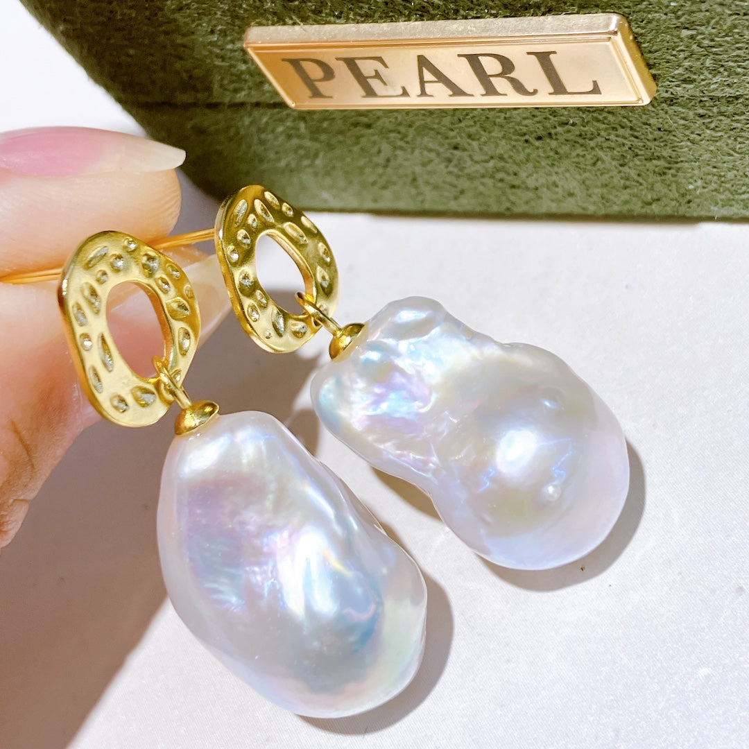 Baroque Horseshoe Pearl Earrings