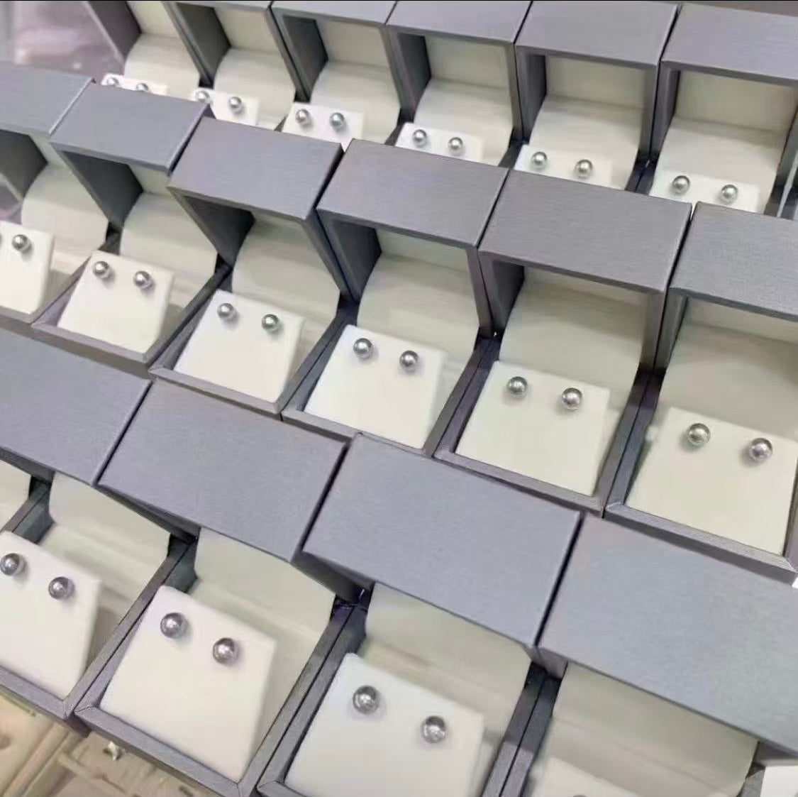 Classic Akoya Earrings 7-8mm